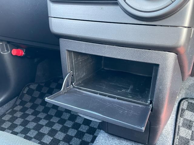 ムーヴコンテ カスタム　Ｇ　ＥＴＣ　ナビ　ＨＩＤ　スマートキー　アイドリングストップ　ベンチシート　ＣＶＴ　盗難防止システム　ＡＢＳ　ＣＤ　ＤＶＤ再生　ミュージックプレイヤー接続可　アルミホイール　衝突安全ボディ　エアコン（8枚目）