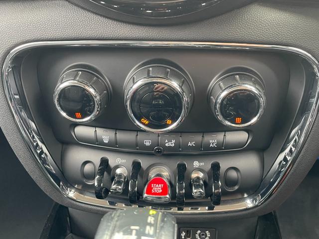 ＭＩＮＩ クーパー　クラブマン　バックカメラ　ナビ　オートクルーズコントロール　アルミホイール　スマートキー　アイドリングストップ　ターボ　ＡＴ　ＡＢＳ　ＥＳＣ　エアコン　パワーステアリング　パワーウィンドウ　運転席エアバッグ（6枚目）