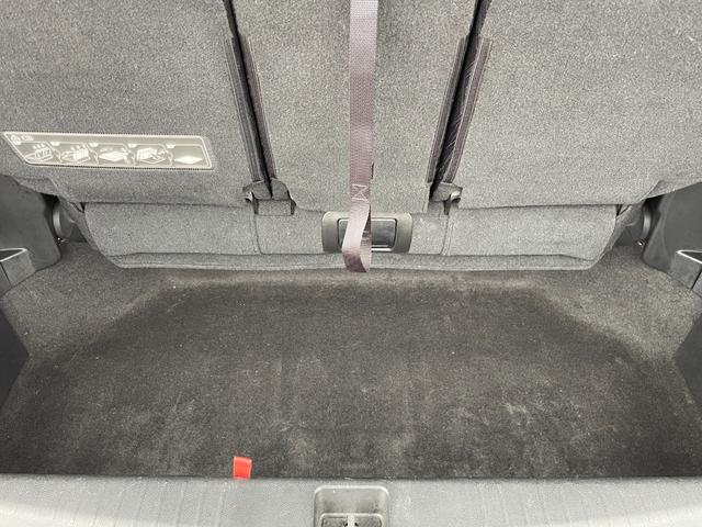 オデッセイ アブソルート・２０ｔｈアニバーサリー　ＥＴＣ　全周囲カメラ　ナビ　ＴＶ　オートクルーズコントロール　レーンアシスト　衝突被害軽減システム　両側電動スライドドア　オートライト　ＬＥＤヘッドランプ　スマートキー　アイドリングストップ（65枚目）