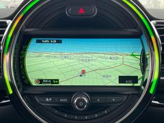 �ʥ��դ���ι�Ԥ�ɥ饤�֤�ڤ����ҤȻ������Ƥ�ƻ�Ǥ��¤����Ȥʤ����������Ȥ��Ƥ���ޤ��� 4