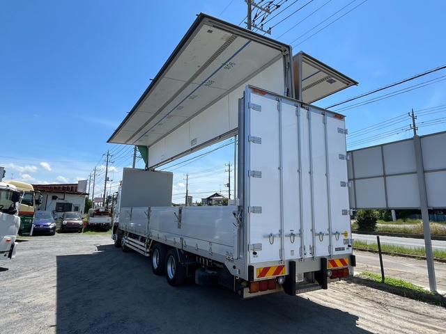 プロフィア 　３８０馬力　積載１３４００ｋｇ　バックモニタ　７速ＭＴ　トレクス製　箱長さ９６０ｃｍ幅２４１ｃｍ高さ２５８ｃｍ　車内上級グレード仕様　磁石式リターダ　ライトウォッシャー　リアエアサス　センターローラー（9枚目）