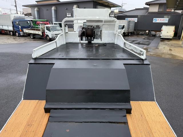 プロフィア 花見台ハイカプラー　ＨＨＤ１７０モデル　トレーラーセット販売　　トレーラー荷台加修済み　荷台長さ約５８５ｃｍ幅２４９ｃｍ　アユミ部分長さ約１６０ｃｍ幅約８４ｃｍ　ウインチ　床面地上高約９１ｃｍ（31枚目）