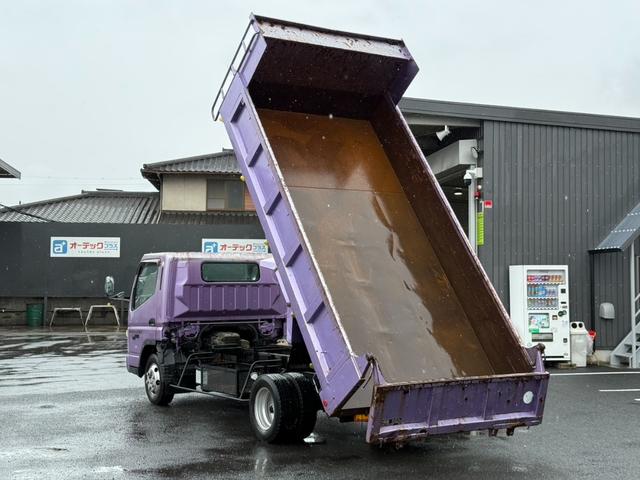 キャンター 　新明和　ＤＲ４－１７Ｓモデル　ロングダンプ　積載量３４５０ｋｇ　荷台内寸　長さ：４００ｃｍ　幅：１９９ｃｍ　６速マニュアル　４Ｍ５１型エンジン　１５５馬力（8枚目）