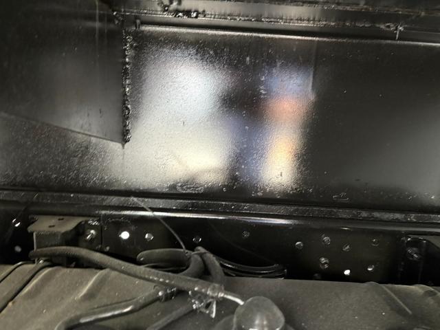 デュトロ 　アンダーリフト　レッキング　中型増４ｔ車まで持ち上げ済み（前軸重２５６０ｋｇ）　ウインチ　付属品あり　６速マニュアル（31枚目）