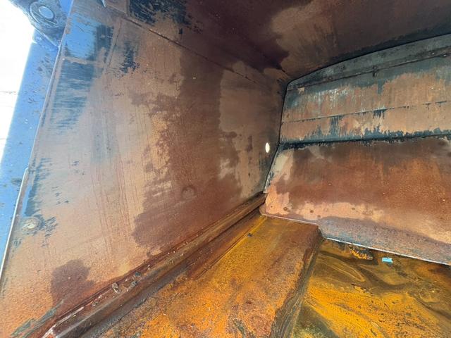 エルフトラック パッカー車　４．２立米　極東開発製プレス式パッカー　最大積載量２０００ｋｇ　左スライドドア　汚水タンク　ＬＥＤ電光掲示板　６速マニュアル（12枚目）