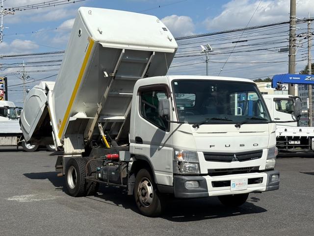 キャンター パッカー車　６．５立米　新明和製ボデー　巻き込み式パッカー　連続スイッチ　最大積載量３３００ｋｇ　汚水タンク　デュオニック２ペダル（ＡＴ限定運転可）（4枚目）