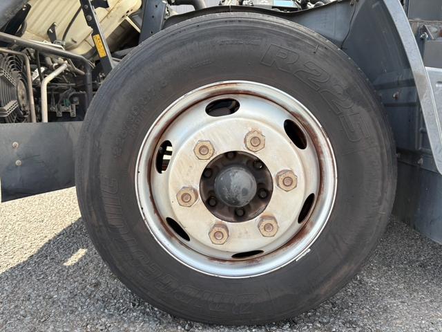 キャンター パッカー車　６．５立米　新明和製ボデー　巻き込み式パッカー　連続スイッチ　最大積載量３３００ｋｇ　汚水タンク　デュオニック２ペダル（ＡＴ限定運転可）（44枚目）