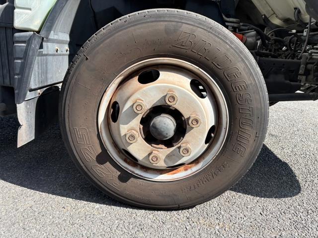 キャンター パッカー車　６．５立米　新明和製ボデー　巻き込み式パッカー　連続スイッチ　最大積載量３３００ｋｇ　汚水タンク　デュオニック２ペダル（ＡＴ限定運転可）（46枚目）