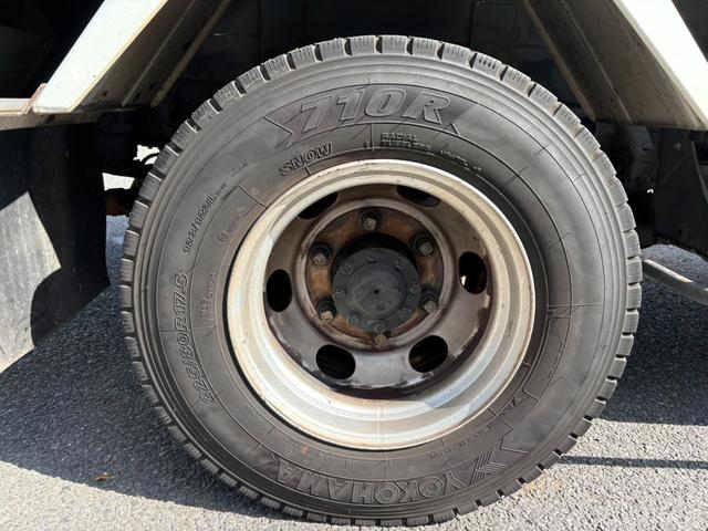 キャンター パッカー車　６．５立米　新明和製ボデー　巻き込み式パッカー　連続スイッチ　最大積載量３３００ｋｇ　汚水タンク　デュオニック２ペダル（ＡＴ限定運転可）（47枚目）