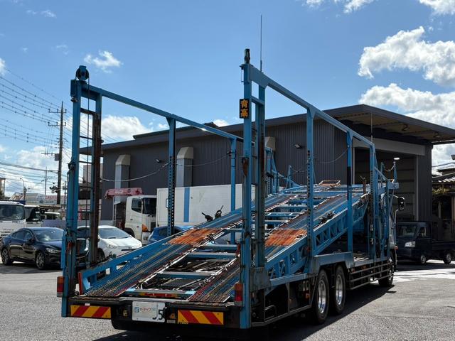 ファイター キャリアカー　５台積みキャリアカー　細谷車体　ラジコン　アルコア製アルミホイール　２デフ　リターダー　最大積載量９６００ｋｇ　６Ｍ６０エンジン　荷台寸法：長さ１０５０ｃｍ幅２３２ｃｍ　荷台中心部ギャップ：１９０ｃｍ（15枚目）
