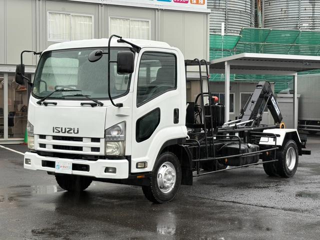 フォワード アームロール 新明和製アームロール ツインホイスト リアジャッキ CCA44-20モデル 外装仕上済 6速マニュアル 最大積載量3900kg 4HK1エンジン 190馬力(18枚目)