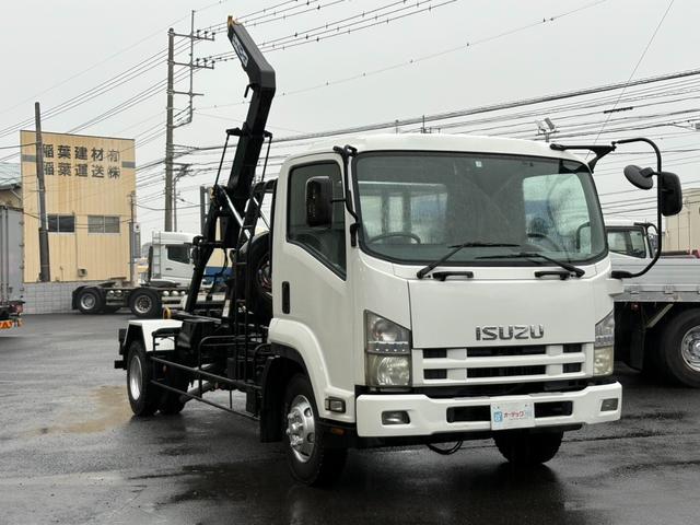 フォワード アームロール 新明和製アームロール ツインホイスト リアジャッキ CCA44-20モデル 外装仕上済 6速マニュアル 最大積載量3900kg 4HK1エンジン 190馬力(20枚目)