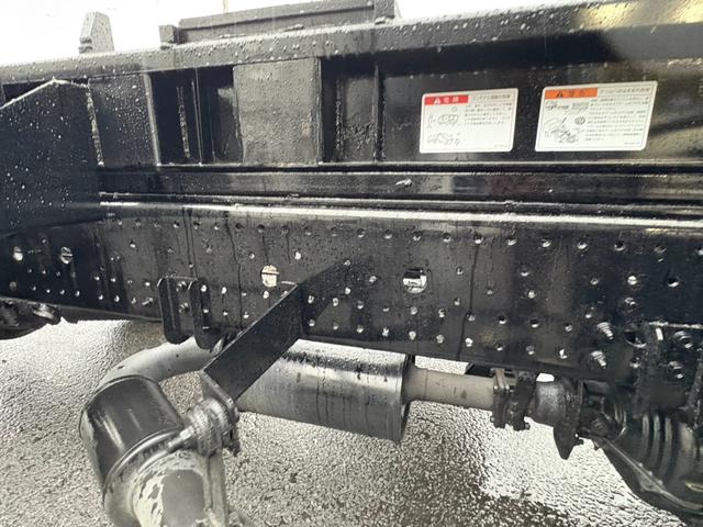 フォワード アームロール 新明和製アームロール ツインホイスト リアジャッキ CCA44-20モデル 外装仕上済 6速マニュアル 最大積載量3900kg 4HK1エンジン 190馬力(31枚目)