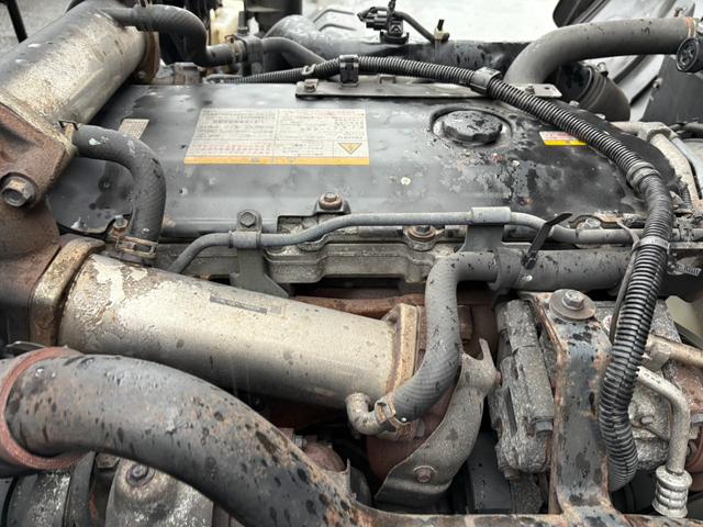 フォワード アームロール 新明和製アームロール ツインホイスト リアジャッキ CCA44-20モデル 外装仕上済 6速マニュアル 最大積載量3900kg 4HK1エンジン 190馬力(41枚目)