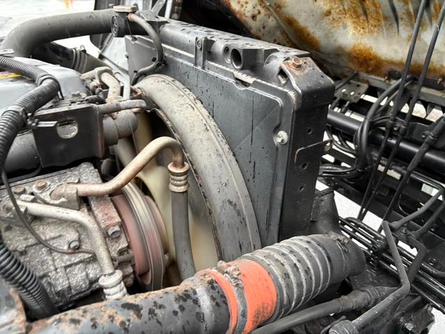 フォワード アームロール 新明和製アームロール ツインホイスト リアジャッキ CCA44-20モデル 外装仕上済 6速マニュアル 最大積載量3900kg 4HK1エンジン 190馬力(42枚目)