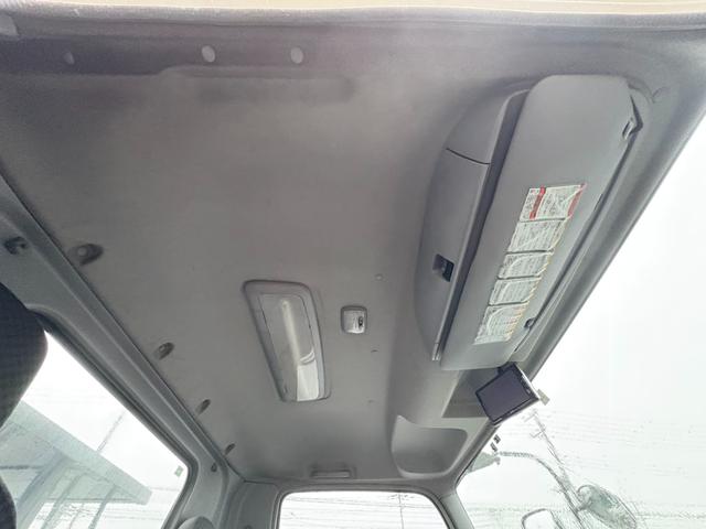 フォワード アームロール 新明和製アームロール ツインホイスト リアジャッキ CCA44-20モデル 外装仕上済 6速マニュアル 最大積載量3900kg 4HK1エンジン 190馬力(44枚目)