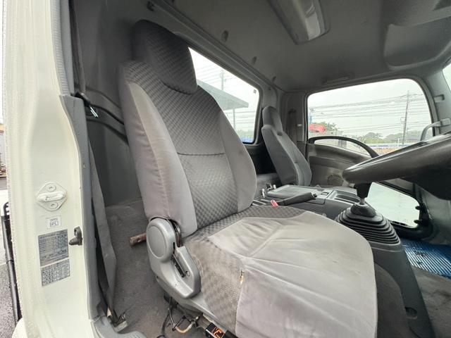 フォワード アームロール 新明和製アームロール ツインホイスト リアジャッキ CCA44-20モデル 外装仕上済 6速マニュアル 最大積載量3900kg 4HK1エンジン 190馬力(45枚目)