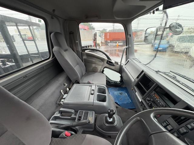 フォワード アームロール 新明和製アームロール ツインホイスト リアジャッキ CCA44-20モデル 外装仕上済 6速マニュアル 最大積載量3900kg 4HK1エンジン 190馬力(46枚目)