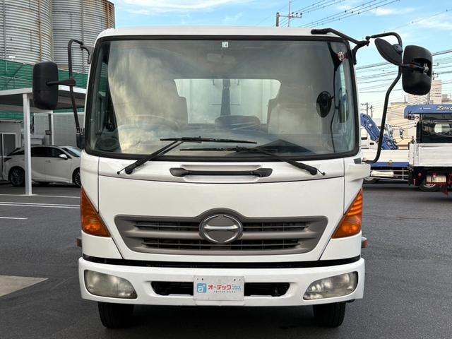 ヒノレンジャー アームロール ヒアブ製マルチリフト シングルホイスト 最大積載量4000kg 実走行10万キロ台 6速マニュアル コンテナサイズ:長さ352cm幅191cm高さ113cm コンテナメーカー:白川鉄工(25枚目)