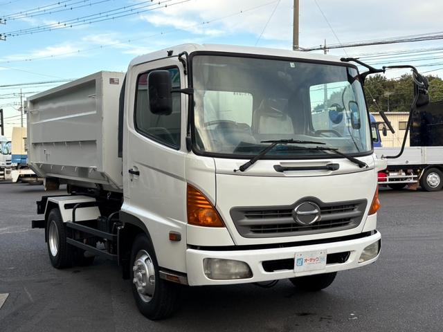 ヒノレンジャー アームロール ヒアブ製マルチリフト シングルホイスト 最大積載量4000kg 実走行10万キロ台 6速マニュアル コンテナサイズ:長さ352cm幅191cm高さ113cm コンテナメーカー:白川鉄工(26枚目)