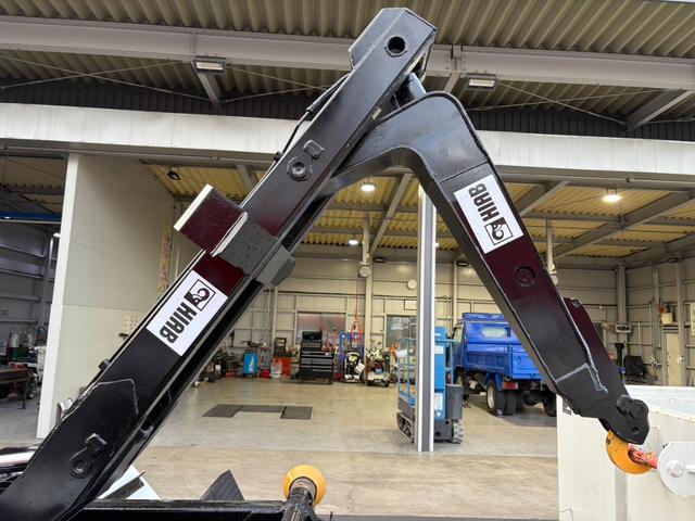 ヒノレンジャー アームロール ヒアブ製マルチリフト シングルホイスト 最大積載量4000kg 実走行10万キロ台 6速マニュアル コンテナサイズ:長さ352cm幅191cm高さ113cm コンテナメーカー:白川鉄工(34枚目)