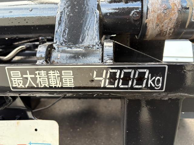 ヒノレンジャー アームロール ヒアブ製マルチリフト シングルホイスト 最大積載量4000kg 実走行10万キロ台 6速マニュアル コンテナサイズ:長さ352cm幅191cm高さ113cm コンテナメーカー:白川鉄工(45枚目)