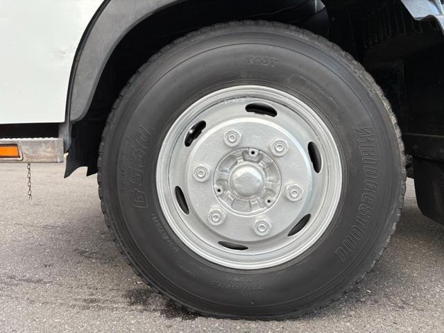 ヒノレンジャー アームロール ヒアブ製マルチリフト シングルホイスト 最大積載量4000kg 実走行10万キロ台 6速マニュアル コンテナサイズ:長さ352cm幅191cm高さ113cm コンテナメーカー:白川鉄工(49枚目)