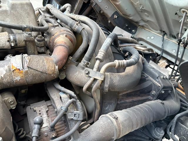 ヒノレンジャー アームロール ヒアブ製マルチリフト シングルホイスト 最大積載量4000kg 実走行10万キロ台 6速マニュアル コンテナサイズ:長さ352cm幅191cm高さ113cm コンテナメーカー:白川鉄工(55枚目)