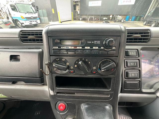 キャンター ４段クレーン　ユニック　４段ラジコンクレーン　フックイン　ＵＲＵ２６４モデル　２．６３ｔ吊り　煤焼無　アルミブロック　床素材：鉄板　荷台内寸：長さ３５７ｃｍ　幅１８０ｃｍ　最大積載量３，０００ｋｇ　５速マニュアル（53枚目）