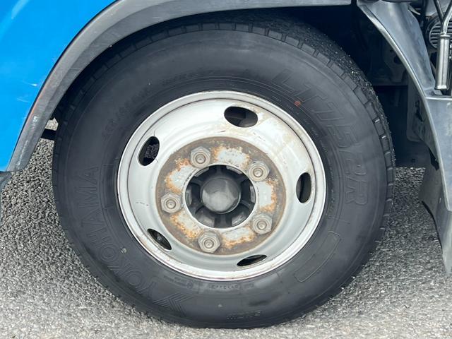 エルフトラック パッカー車 モリタ製プレスパッカー 4.1立米 最大積載量2000kg 汚水タンク 6速マニュアル 左スライドドア 左電動格納ミラー キャビン内書類棚 4JJ1エンジン150馬力(32枚目)