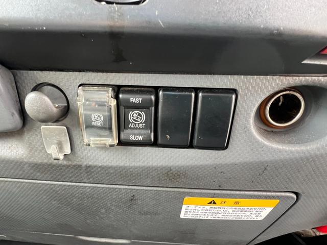 エルフトラック パッカー車 モリタ製プレスパッカー 4.1立米 最大積載量2000kg 汚水タンク 6速マニュアル 左スライドドア 左電動格納ミラー キャビン内書類棚 4JJ1エンジン150馬力(45枚目)