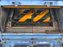 パッカー車　４．２立米　極東開発製プレス式パッカー　最大積載量２０００ｋｇ　左スライドドア　汚水タンク　ＬＥＤ電光掲示板　６速マニュアル（34枚目）