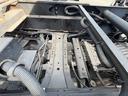 パッカー車　６．５立米　新明和製ボデー　巻き込み式パッカー　連続スイッチ　最大積載量３３００ｋｇ　汚水タンク　デュオニック２ペダル（ＡＴ限定運転可）（17枚目）