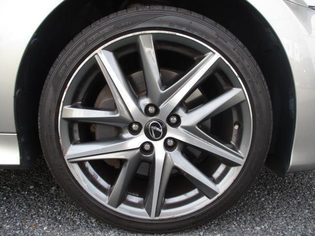 GS GS300h Fスポーツ プリクラッシュセーフティ 三眼LEDヘッドライト レーダークルーズ ヘッドアップディスプレイ シートヒーター&エアシート レーンキープ オートハイビーム スマートキー ステアリングヒーター(22枚目)