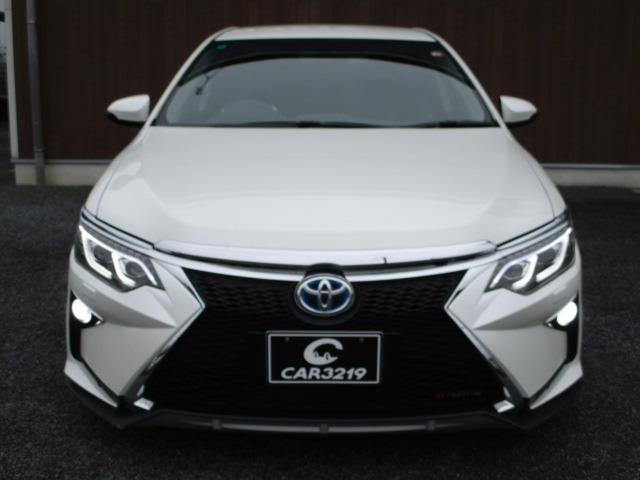 カムリ ハイブリッド　Ｇパッケージ　社外ヘッドライト　社外スピンドルグリル　ＴＥＩＮ車高調ローダウン　社外テールランプ　スマートキー　クルーズコントロール　ＥＴＣ　バックカメラ　プッシュスタート（4枚目）