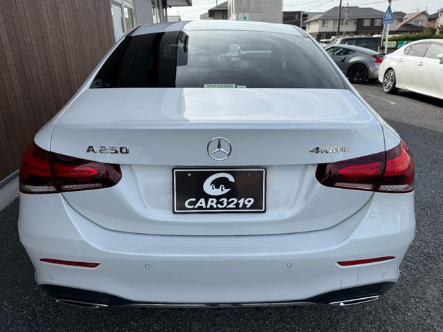 Ａクラスセダン Ａ２５０　４マチックセダン　ＡＭＧライン　パノラマスライディングルーフ／全周囲カメラ／ヘッドアップディスプレイ／ブラインドスポット／レーダークルーズ／ワイヤレス充電／内装ブラック　アドバンスＰＫＧ　レーダーセーフティＰＫＧ　ナビゲーションＰＫ（8枚目）