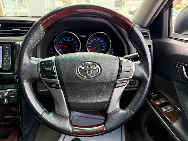 マークＸ ２５０Ｇ　リラックスセレクション・ブラックリミテッド　サンルーフ　後期仕様　モデリスタフルエアロ　車高調　１９インチＡＷ　社外ヘッドライト　社外テールレンズ　前後流れウィンカー　ナビ　Ｂカメラ　ＴＶ　Ｂｌｕｅｔｏｏｔｈ　ＤＶＤ再生　ＥＴＣ　パワーシート（17枚目）