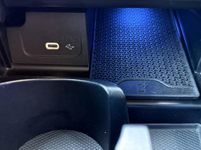 Cクラスステーションワゴン C200ステーションワゴン アバンギャルド ワンオーナー アンビエントライトプレミアム ベーシックPKG レーダーセーフティPKG デジタルライト(ウルトラハイビーム付) ARナビ ヘッドアップディスプレイ ワイヤレスチャージ 360カメラ(26枚目)