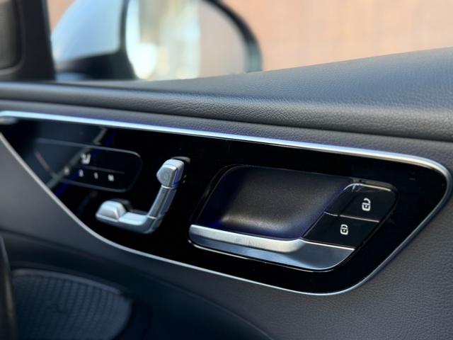 Cクラスステーションワゴン C200ステーションワゴン アバンギャルド ワンオーナー アンビエントライトプレミアム ベーシックPKG レーダーセーフティPKG デジタルライト(ウルトラハイビーム付) ARナビ ヘッドアップディスプレイ ワイヤレスチャージ 360カメラ(29枚目)