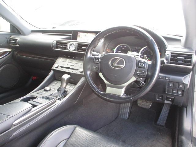 RC RC300h バージョンL 黒革シート OP三眼LEDヘッドライト OPプリクラッシュセーフティ OP19インチAW レーダークルーズ シートヒーター&ベンチレーション クリアランスソナー(11枚目)