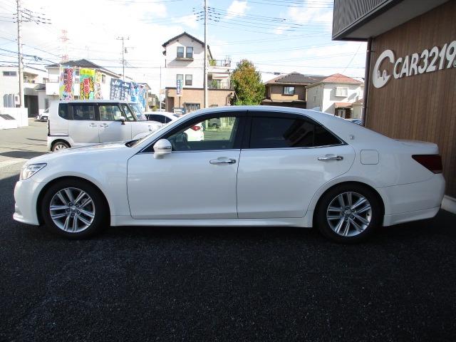 クラウン アスリートS 黒レザー調シートカバー クルーズコントロール Bluetooth スマートキー 純正17インチAW プッシュスタート オートエアコン 純正ナビ バックカメラ ビルトインETC(9枚目)