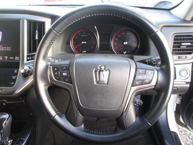 クラウン アスリートS 黒レザー調シートカバー クルーズコントロール Bluetooth スマートキー 純正17インチAW プッシュスタート オートエアコン 純正ナビ バックカメラ ビルトインETC(14枚目)