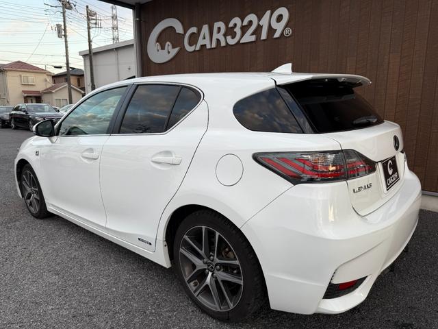 CT CT200h Fスポーツ LEDヘッドライト Fスポーツ専用スピンドル クルーズコントロール シートヒーター パワーシート プッシュスタート&スマートキー ナビ Bカメラ BT TV 17インチ専用AW 革調シートカバー(3枚目)