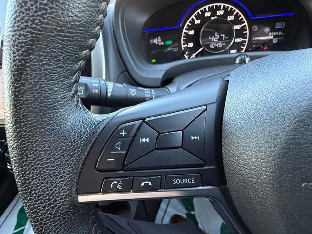 ノート ｅ－パワー　Ｘ　モード・プレミア　アラウンドビューモニター　デジタルインナーミラー　コーナーセンサー　スマートキー　ＬＥＤヘッドライト衝突被害軽減ブレーキ＆レーンアシスト　純正ＳＤナビ＆フルセグＴＶ＆Ｂｌｕｅｔｏｏｔｈ　ＥＴＣ（17枚目）