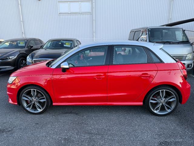 Ｓ１スポーツバック ベースグレード　６速ＭＴ　レザーパッケージ　ＢＯＳＥサウンド　レッドブレーキキャリパー　コントラストルーフ　純正ナビ　Ｂｌｕｅｔｏｏｔｈ　地デジ　ＥＴＣ　ドラレコ　クリアランスソナー　純正１８インチＡＷ　ＨＩＤライト（5枚目）