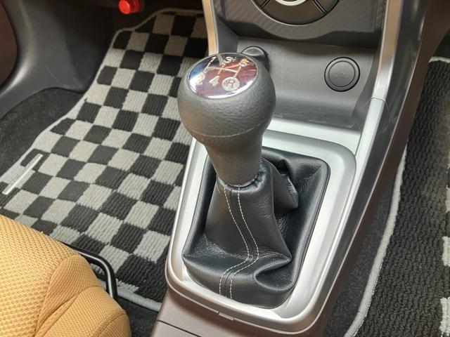 コペン ローブ　５速ＭＴ　ロッソモデロマフラー　社外１６ＡＷ　シートヒーター　パナソニックナビ　プッシュスタート　電動オープン動作確認済み（3枚目）