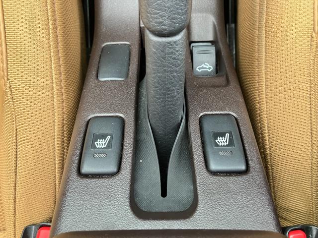 コペン ローブ　５速ＭＴ　ロッソモデロマフラー　社外１６ＡＷ　シートヒーター　パナソニックナビ　プッシュスタート　電動オープン動作確認済み（16枚目）