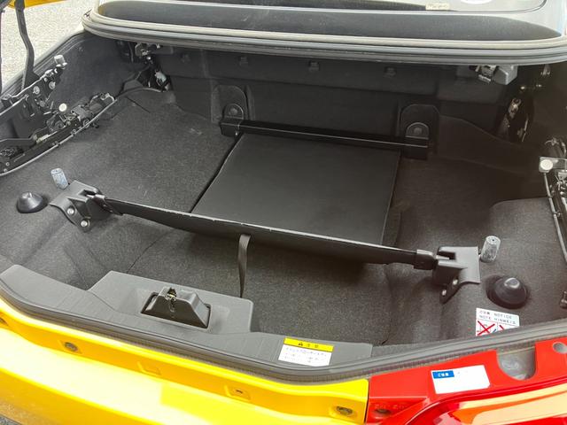 コペン ローブ　５速ＭＴ　ロッソモデロマフラー　社外１６ＡＷ　シートヒーター　パナソニックナビ　プッシュスタート　電動オープン動作確認済み（20枚目）