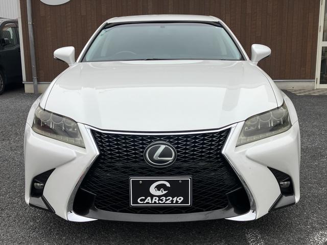 当店では、お客様のご来店に合わせて店頭に展示車を準備させていただいております。ご来店時に、店頭に現車がない場合もありますので、予めお電話にてご確認ください！フリーダイヤルまで