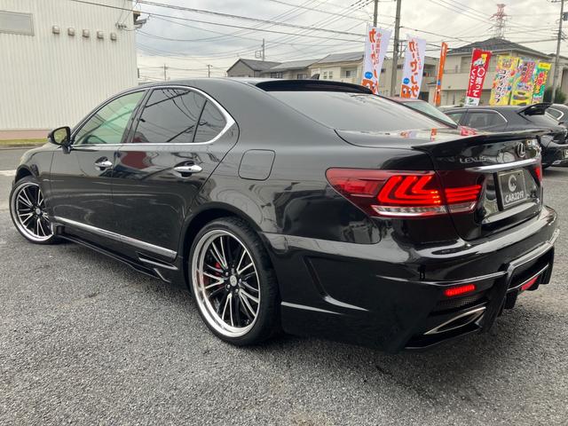 ＬＳ ＬＳ４６０　Ｉパッケージ　革シート　ＢＬＡＣＫ－ＰＥＡＲＬコンプリート　フルエアロ　ジュエリーラインダイヤモンドシリーズ　レクサスプレミアムサウンドシステム　シートヒーター＆ベンチレーション　エアサス　サスコン（8枚目）